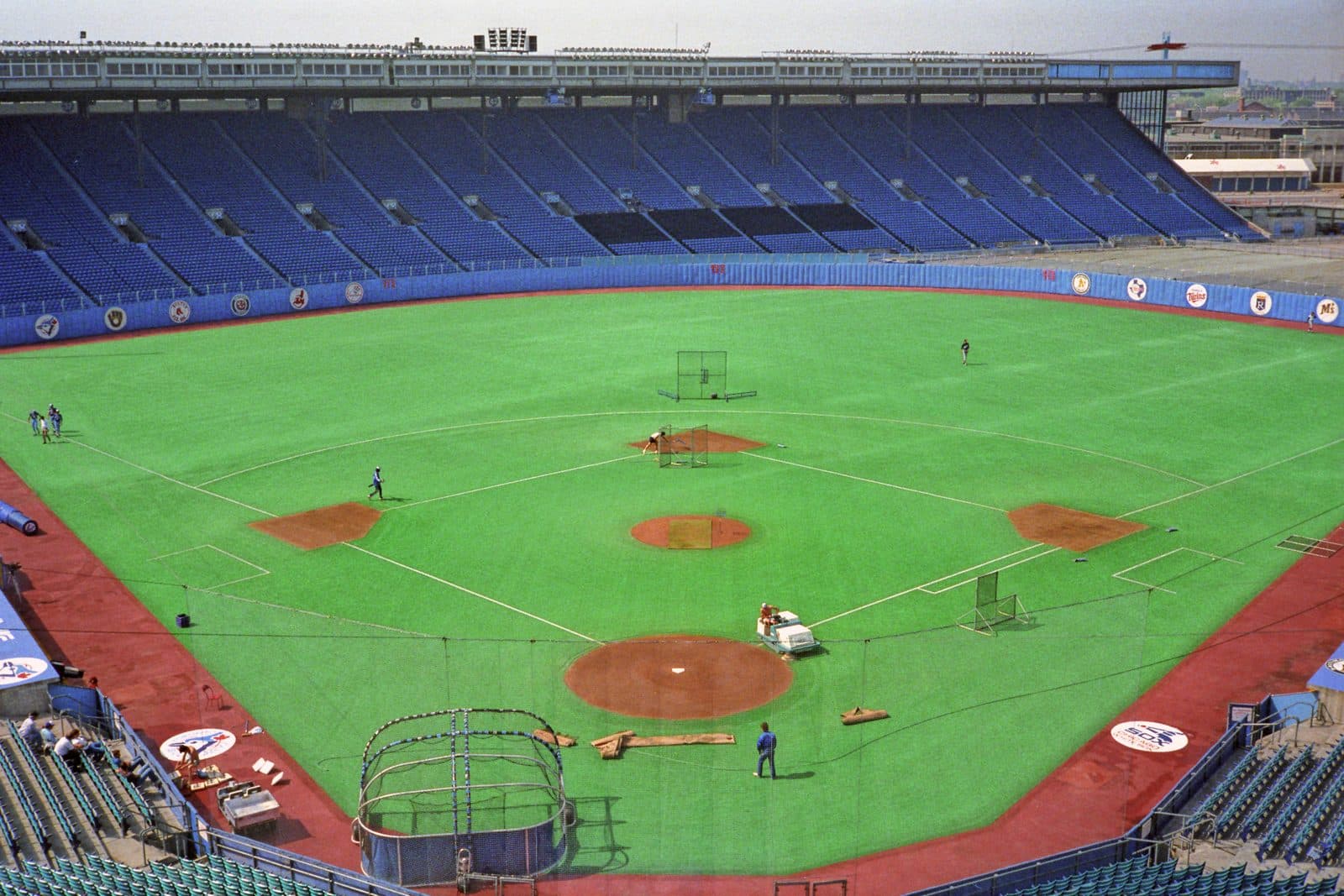 Exhibition Stadium, 1988 — Taken before the Chicago White Sox faced the Toronto Blue Jays @ Exhibition Stadium in Toronto on May 27, 1988.