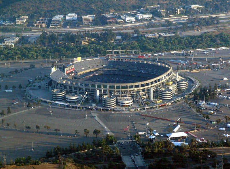 Qualcomm Stadium, 2005 — Qualcomm Stadium, aerial view from the north side. Photograph © Minerva Vazquez, en:27 July en:2005 .
